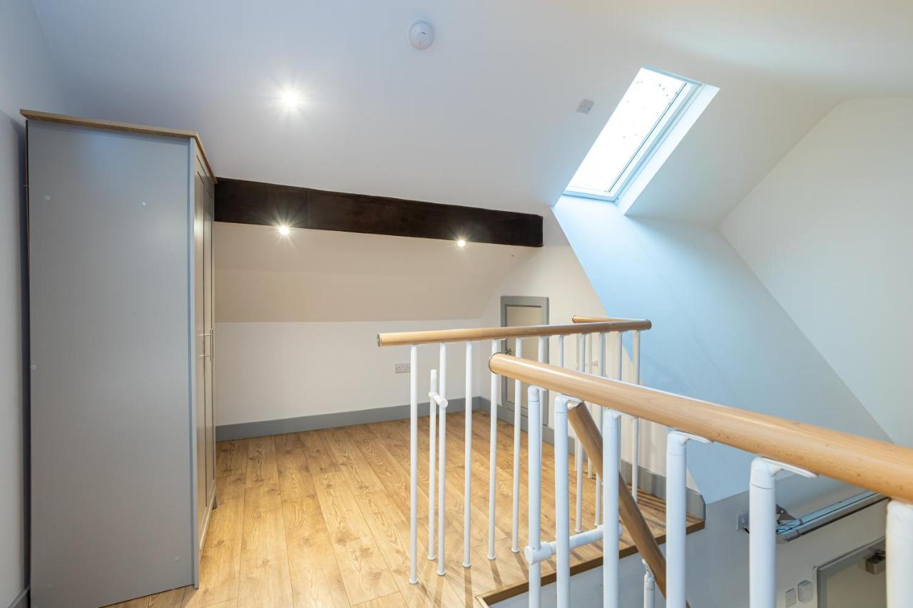 Pillo Rooms Serviced Apartments - Salford 曼彻斯特 外观 照片
