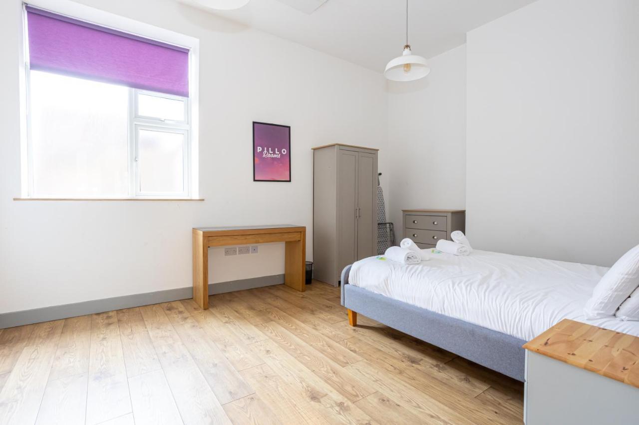 Pillo Rooms Serviced Apartments - Salford 曼彻斯特 外观 照片