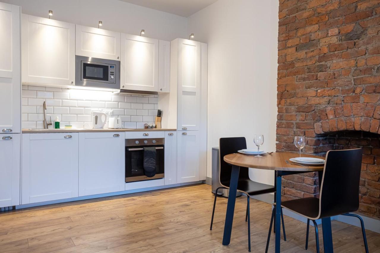 Pillo Rooms Serviced Apartments - Salford 曼彻斯特 外观 照片