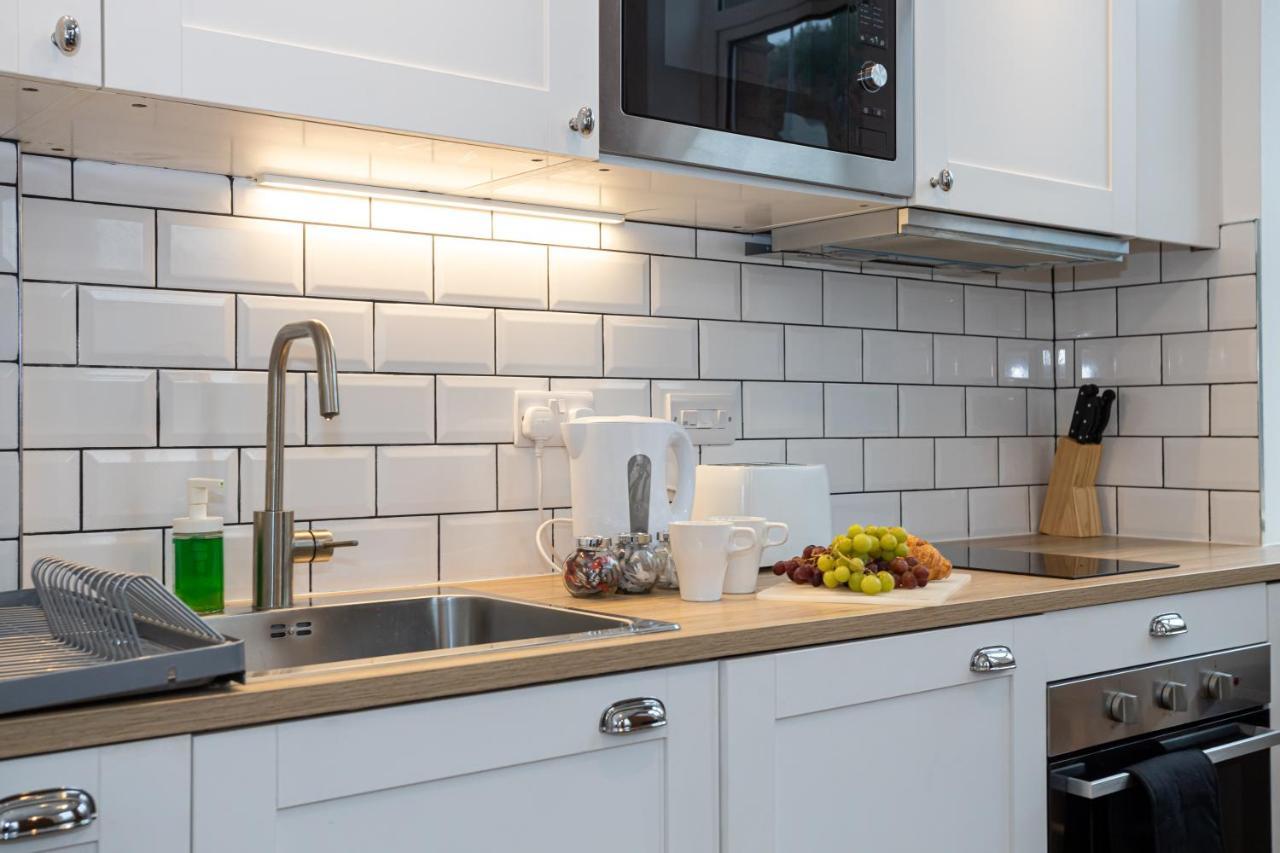 Pillo Rooms Serviced Apartments - Salford 曼彻斯特 外观 照片