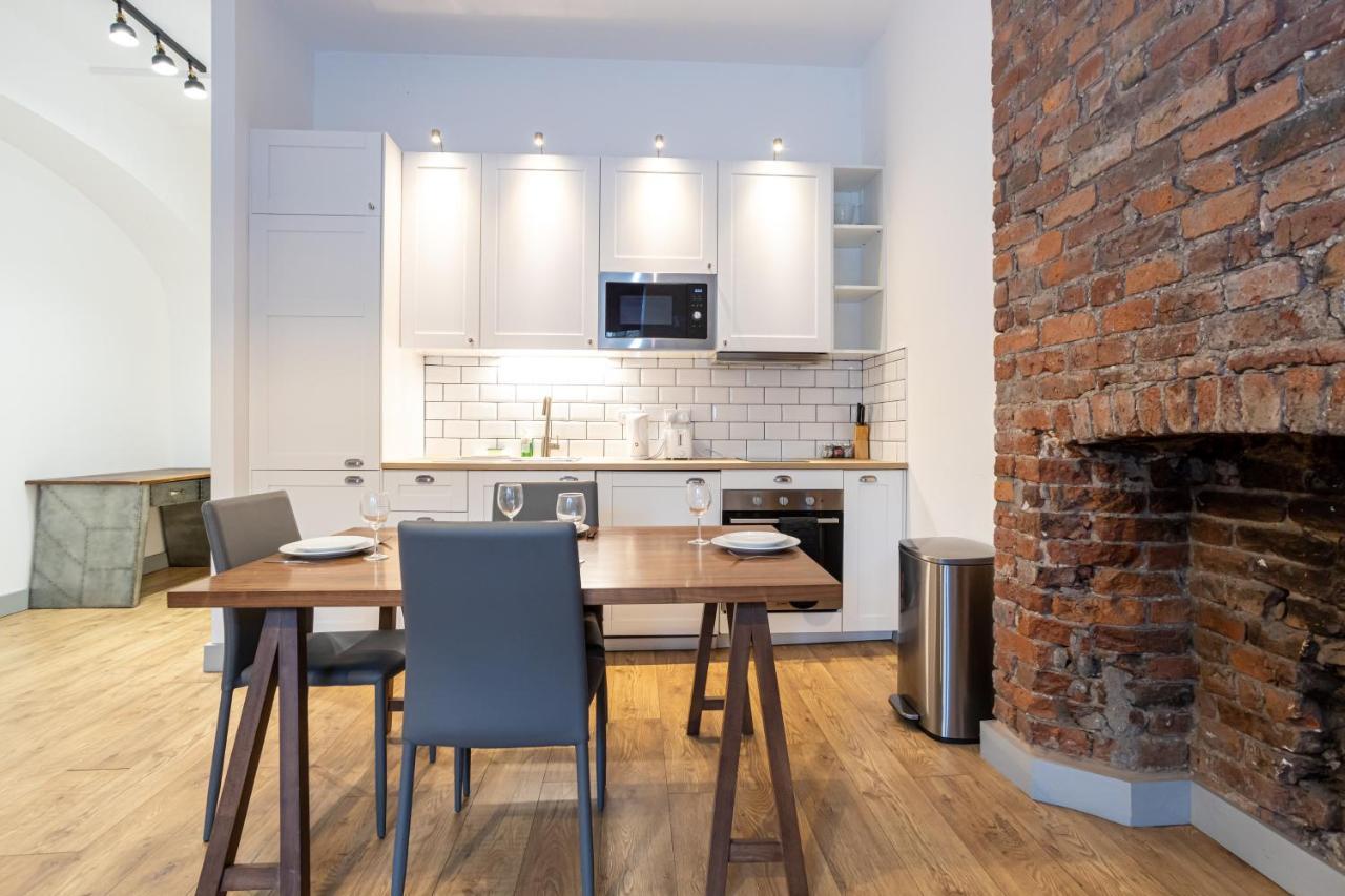 Pillo Rooms Serviced Apartments - Salford 曼彻斯特 外观 照片