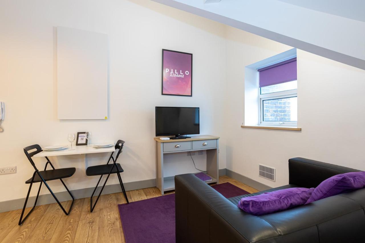 Pillo Rooms Serviced Apartments - Salford 曼彻斯特 外观 照片
