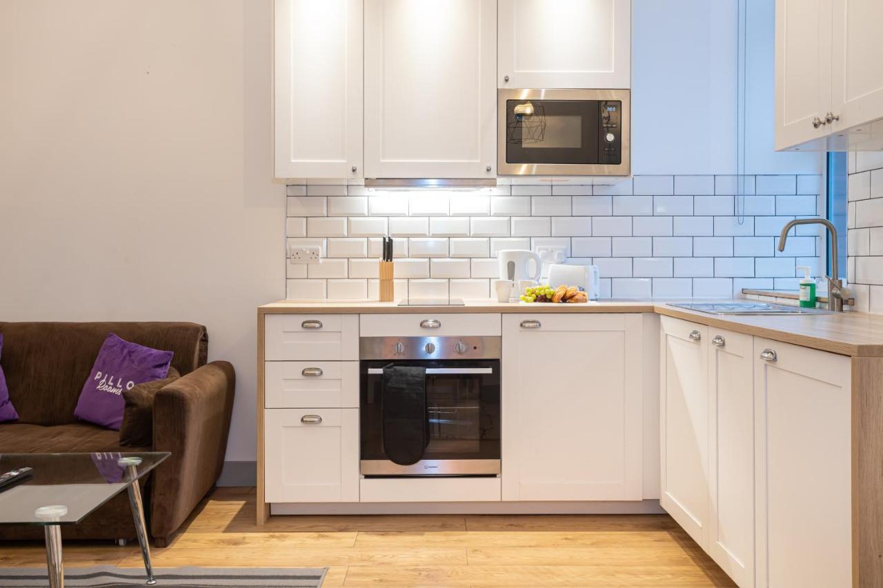 Pillo Rooms Serviced Apartments - Salford 曼彻斯特 外观 照片
