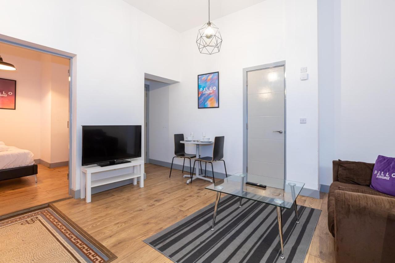Pillo Rooms Serviced Apartments - Salford 曼彻斯特 外观 照片